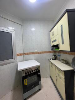 Cozy New Cairo Stay - Steps from garden 8 - 4