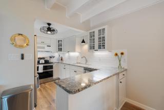 Luxurious Oceanfront Townhouse - 3