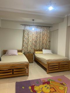 Cozy New Cairo Stay - Steps from garden 8 - 3