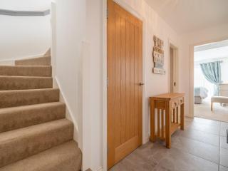 2 Bed in Tywyn DY052 - 2