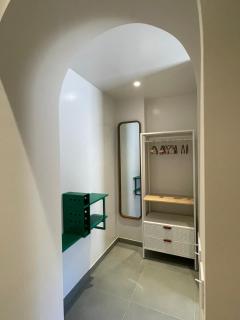 3 mn de Monaco - Joli deux pièces rénové - EP - 5