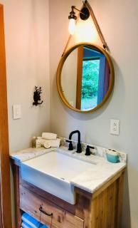 Luxury Lake Memphremagog Loft - 2 Bedrooms Water Views Firepit & Dock near Jay Peak - 1