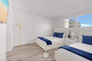 Modern Hollywood Beach Escape - City Views - 2