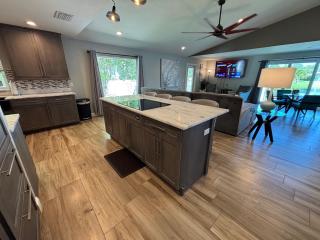 Octopus Perfect Location On Pond 3 Mile To Gulf Beach - 9