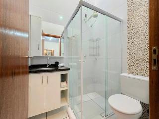 2 quartos, casa em bairro tranquilo 5 minutos do centro - 1