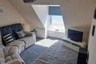 Loch Views Apartment Sleeps 2-Pets Ok-Free Parking - 9