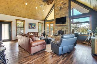 Upscale A-Frame Escape with Lake Access in Quinton! - 7