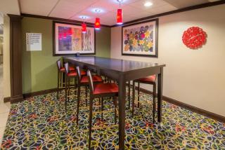 Holiday Inn Express Cleveland Airport - Brook Park by IHG - 2