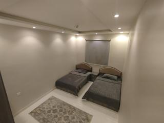 شقق السلام ثلاث غرف نوم حمامين وصالة ومطبخ6-j - Gedda - 1