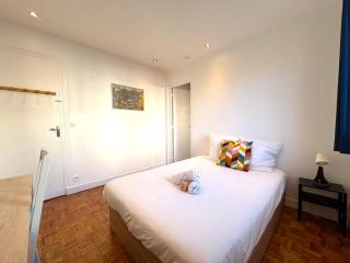 Vintage - 3 bedroom apartment, RER B 200 m away - 5