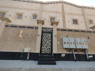 Salam Apartments 5 Spacious bedroom, bathroom and outdoor patio C-5 - 2