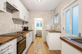 Homely 3-Bedroom Retreat with Garden & Living Room - 5