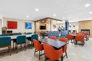 Holiday Inn Express Hotel & Suites Council Bluffs - Convention Center Area by IHG - 7