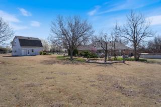 Just Like Home #15:Moore 5bd,4ba w/pool & hot tub - 0