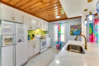Stroll to Shore: Preppy & Playful Escape in PCB! - 1