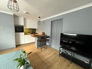 Modern 1 bedroom flat in Morden - 0