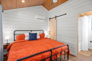 Running Buck Cabin 2 - Hot Tub & 5 Min to Main - Fredericksburg - 6