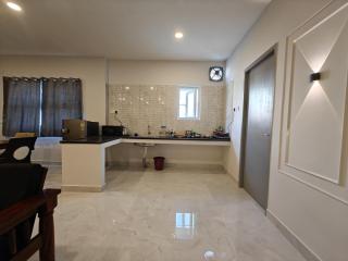 HOMESTAY NEAR AlRPORT - 3BHK , 1 BHK AND STUDIO - 1