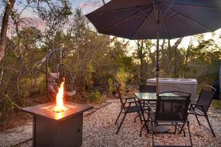 Running Buck Airstream 1 - Hot Tub & 5 Min to Main - 6