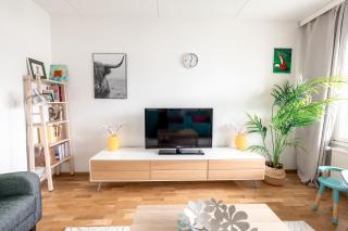 Bright & Comfy 79m2 2BR Apartment with Sauna and Balcony - 7