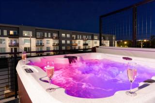 Two Luxury Homes Hot Tub Fire Pit City Views - 5