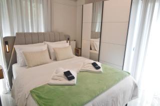 Aprilia Luxury Suites - 3