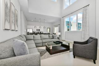 Upscale Condo With Pool Table Near Disney With Resort & Waterpark Access - B23-207 - 4