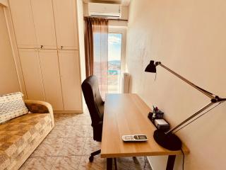 Acropolis View Funky House - 1