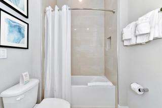 Sophisticated Condo Near Disney With Resort & Waterpark Access - B51-107 - 1