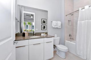 Modern Condo Near Disney With Resort & Waterpark Access - B30-126 - 2