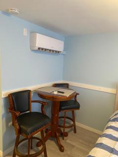 Cozy Studio in Quiet Neighborhood - 1