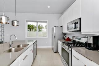 Open Concept Condo Near Disney With Resort & Waterpark Access - B22-115 - 3