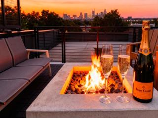 Rooftop Hot Tub Fire Pit 8BR Near Broadway - 8