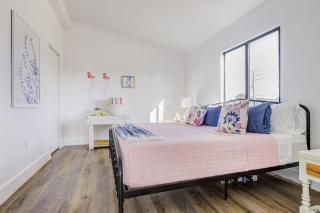 Elevated Beach Haus - 8