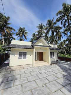 Resort with private beach entrance Dreamnest - Thrissur - 4