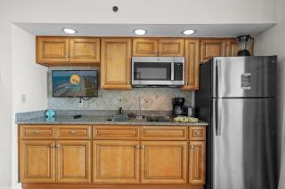Beach Cove Resort Unit 909 - Oceanfront - 1