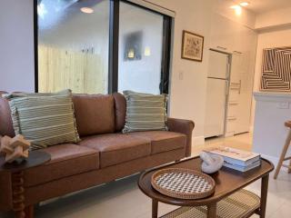 The Modern Oasis Queen Studio with Kitchen - 5