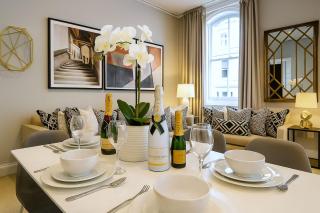 Premier 3 Bed Luxury Apartment in Covent Garden - 8