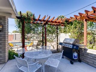 Tranquil Desert Oasis with Pool - 3