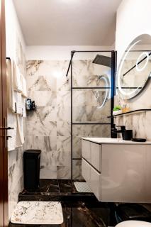 Luxury Riverside Apartment Băile Herculane - 7