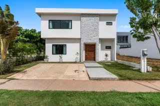 Casa Oasis B-Nayar Gated, Beach Club, Free Shuttle - 7