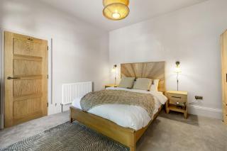 Luxury Plymouth Work & Stay House - 7