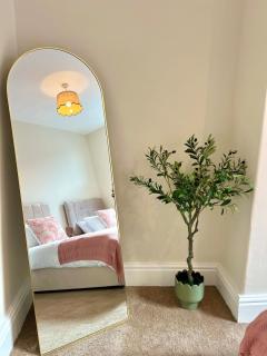 Cosy city centre home - Wi-Fi - Free Parking - 3