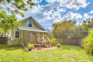 Less Than 1 Mi to Downtown Fort Myers Tranquil Retreat - 0