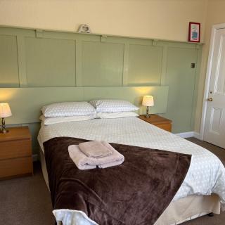 The Hawthornes Licensed Guest House - 9