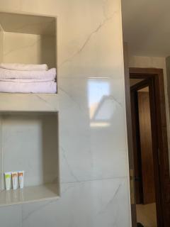 شقه فندقية تبعد عن مطار القاهرة 10 دقائق - 1