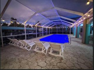 Family-friendly Canal House, Pool, BBQ, - 0