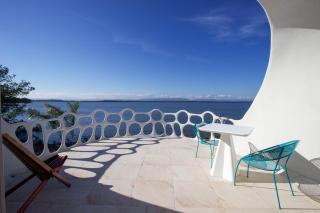 Shark Studio Retreat at Swan Villas - Gold Standard Certified - 1