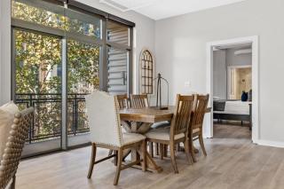 Luxurious Downtown-2 bed 2 bath Corner 2M - 8