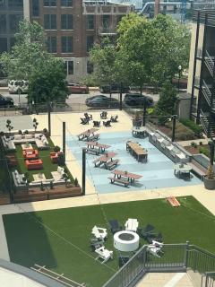 Luxurious Downtown 2 bedroom 2 bath with views 1M - 7